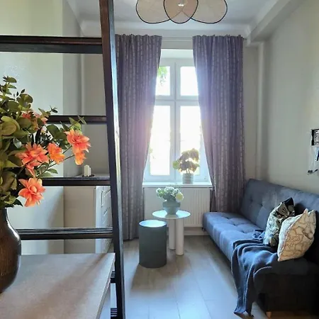 Aviendo Traugutta * Vratislav